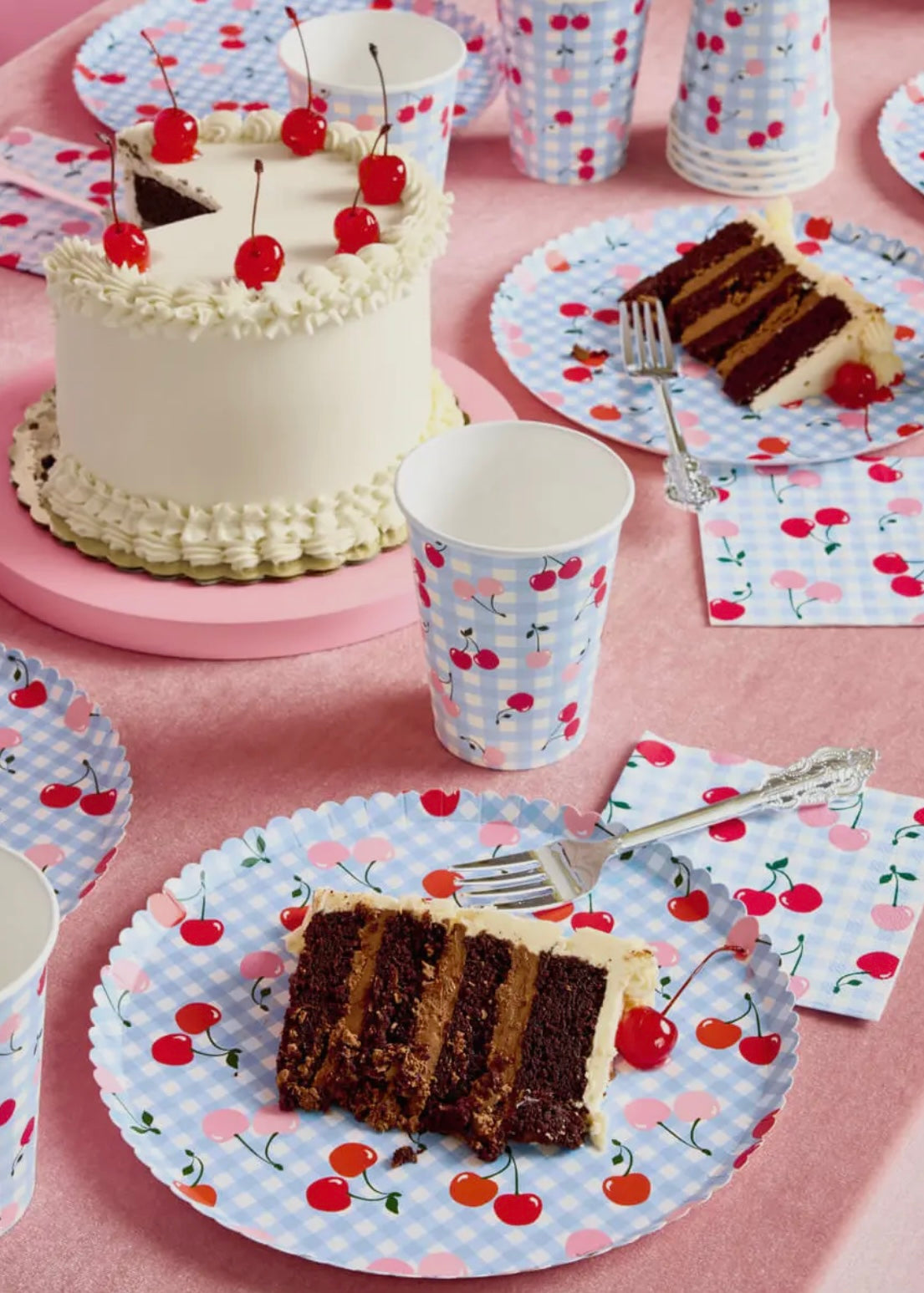 Ma Cherie Cherry Gingham Paper Plates - 9", 24 Count