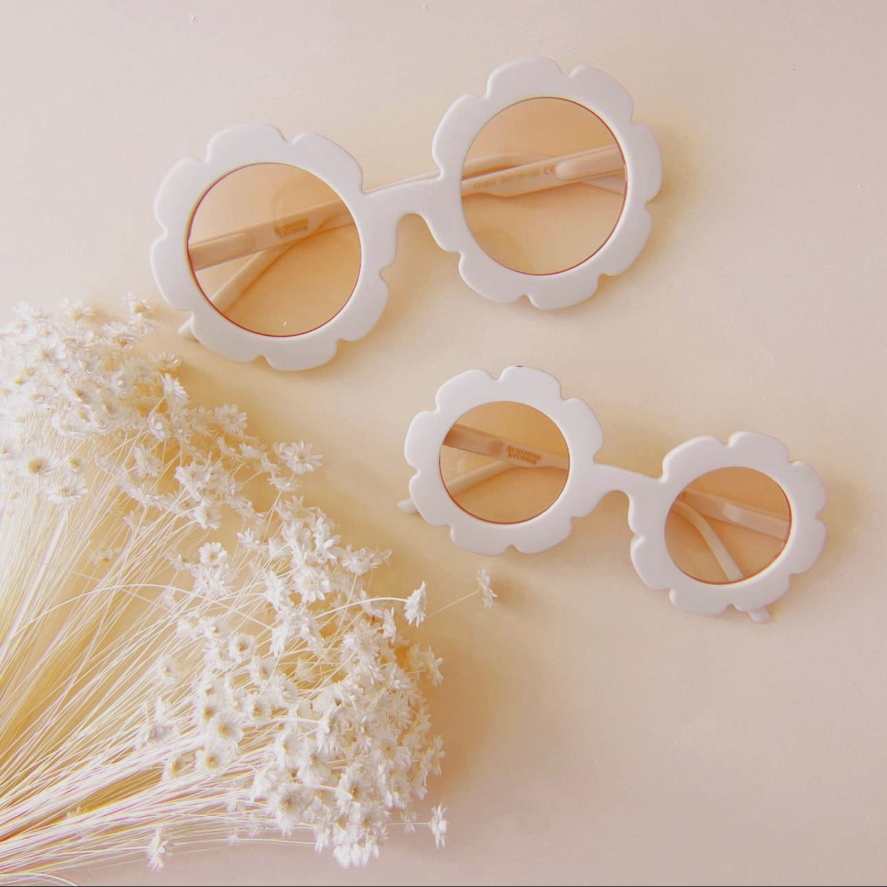 Flower Sunglasses for Adults in Ivory