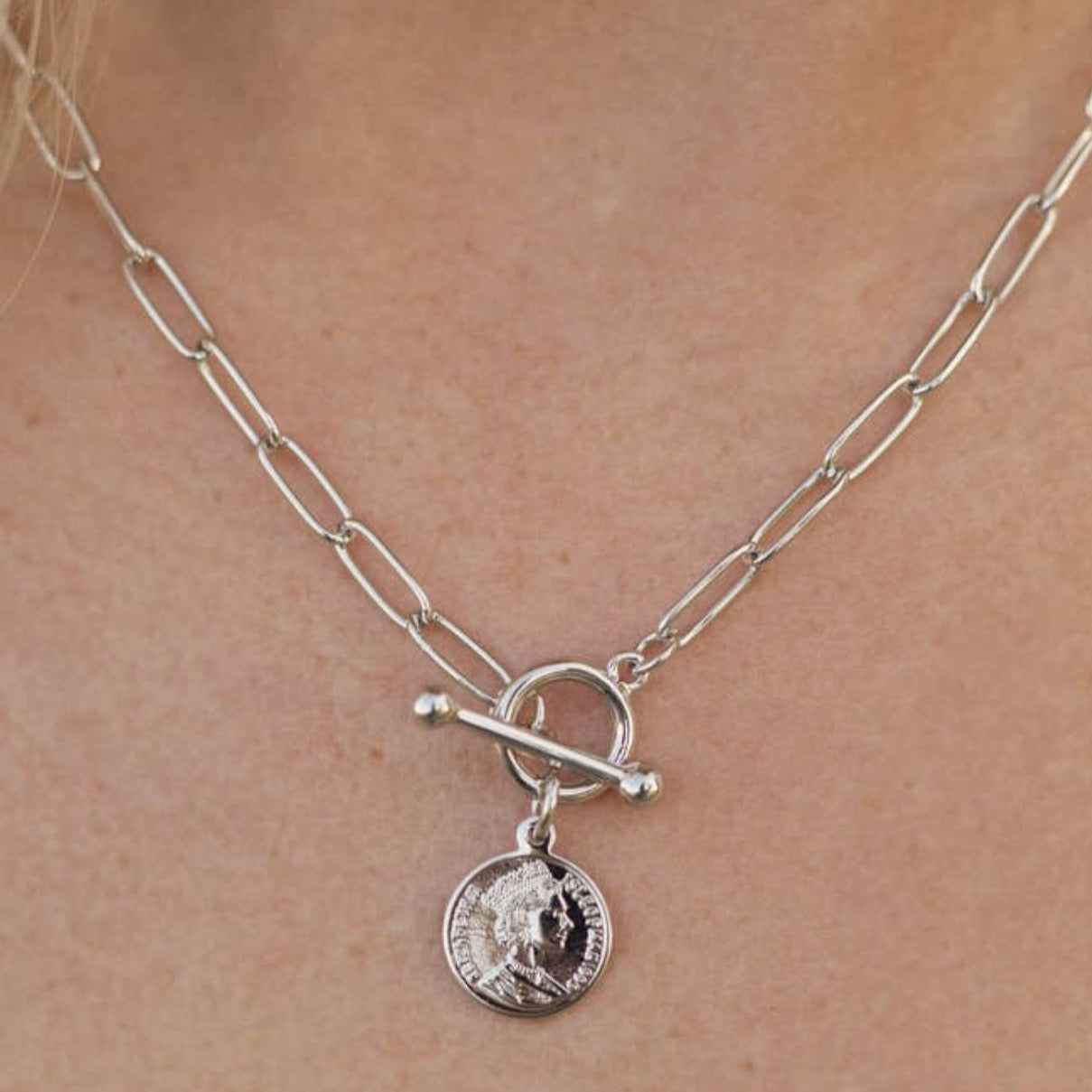 Coin Toggle Front Chain Link Necklace