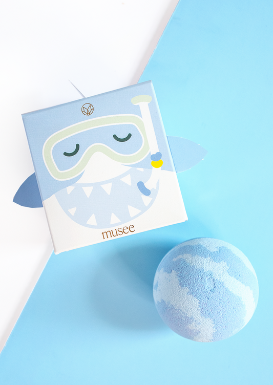 Baby Shark Bath Bomb Box w/Surprise Shark Toy